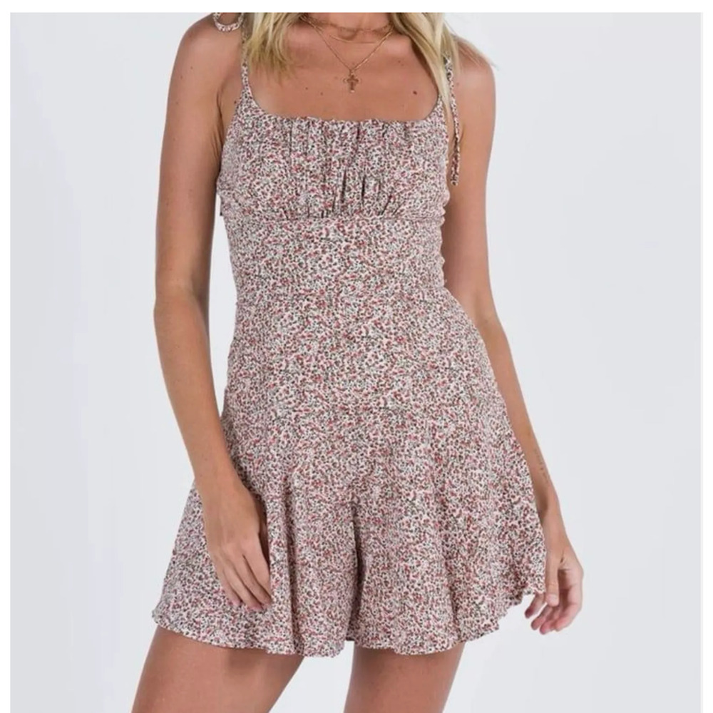 NWT Princess Polly The Marko Romper‎ Red Multi ditsy floral Sz 4 - Picture 2 of 9